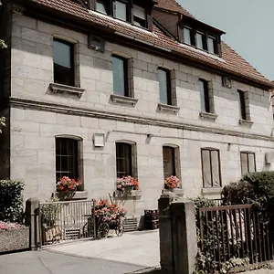 https://gasthaus-rotes-ross.com-bavaria.com